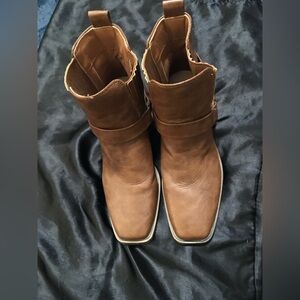 Women’s Brown faux Leather Boots